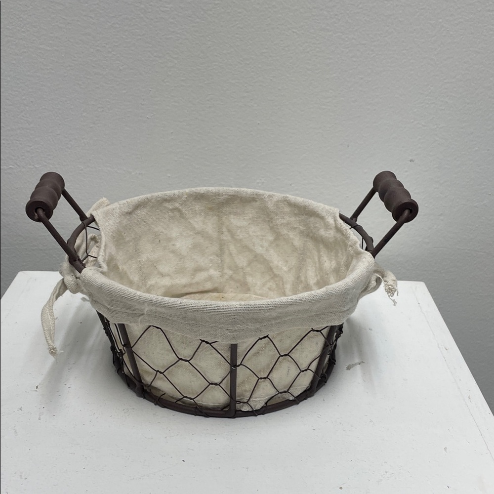 Rustic Brown Wire Basket with Cream Liner
